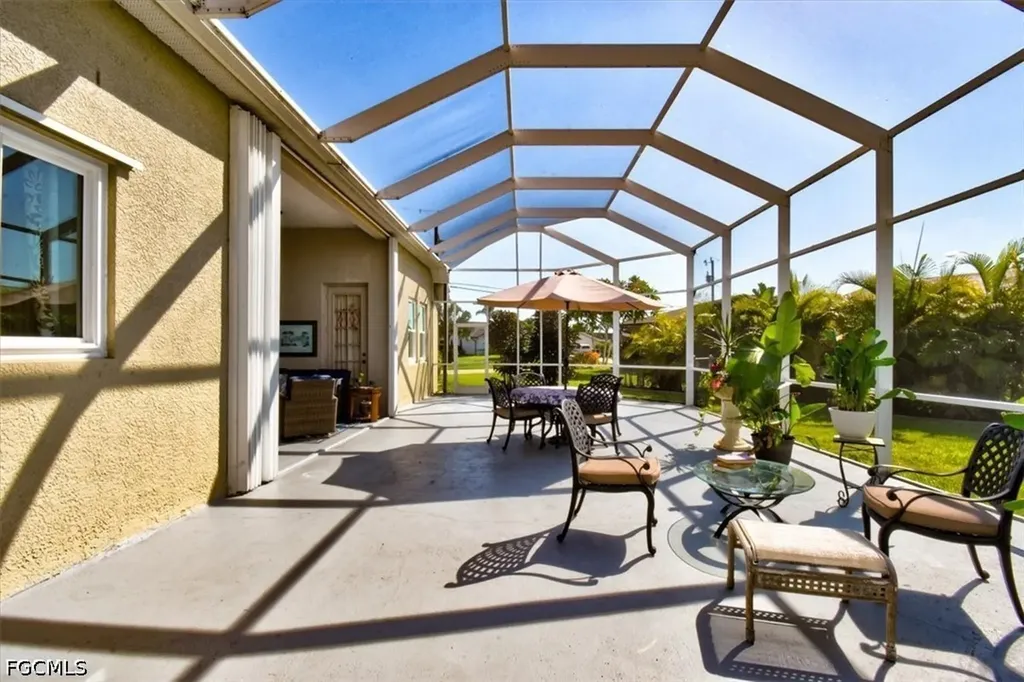 420 SE 32nd Street Cape Coral FL 33904