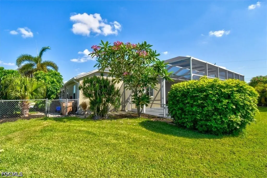 420 SE 32nd Street Cape Coral FL 33904