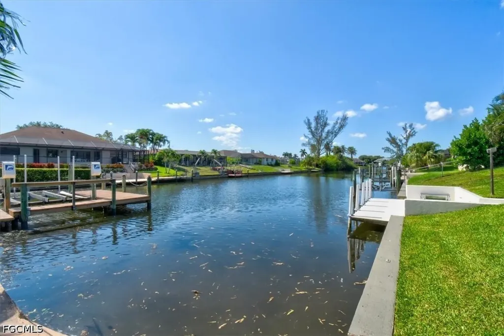 420 SE 32nd Street Cape Coral FL 33904