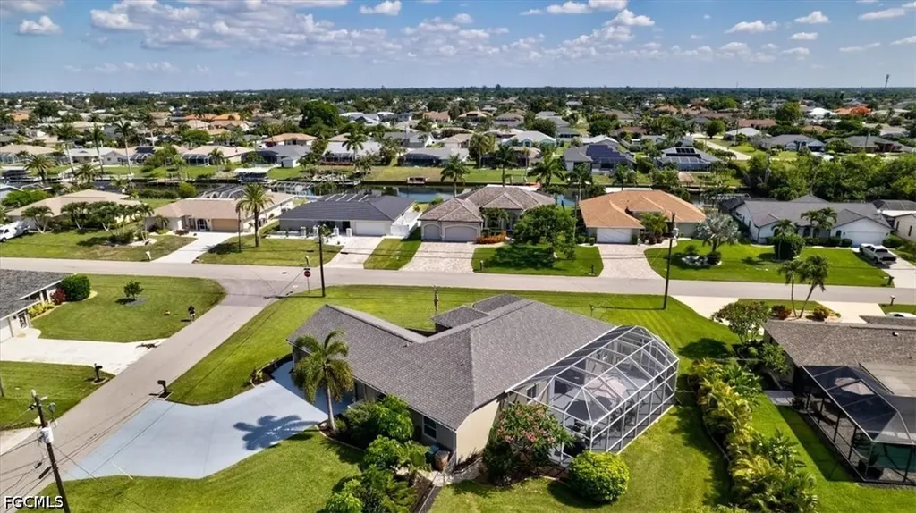 420 SE 32nd Street Cape Coral FL 33904