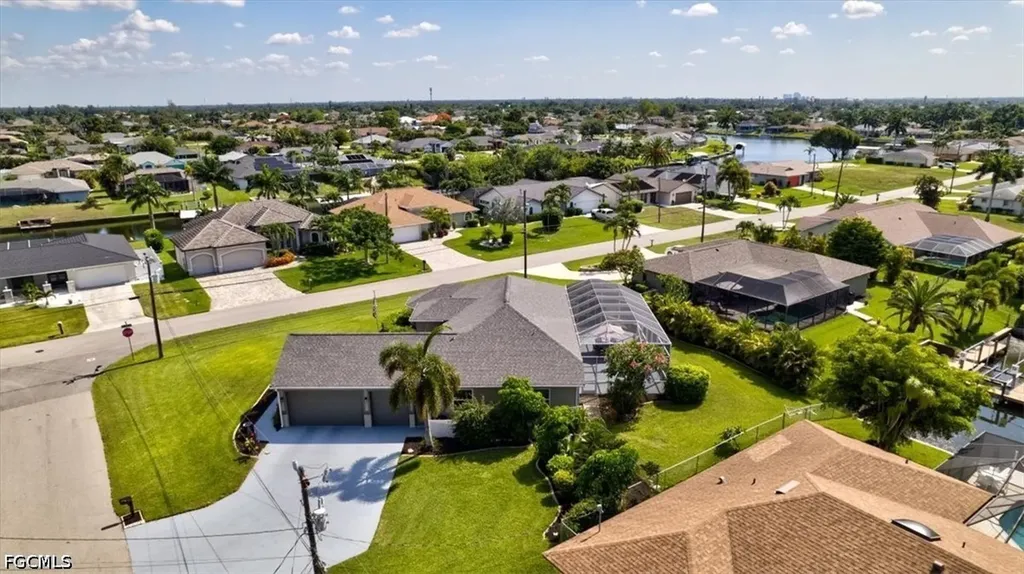 420 SE 32nd Street Cape Coral FL 33904