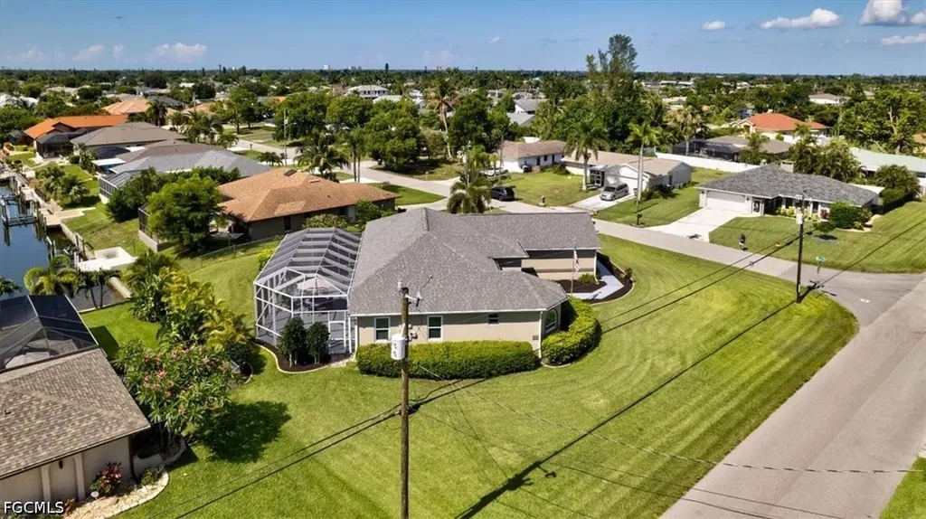 420 SE 32nd Street Cape Coral FL 33904