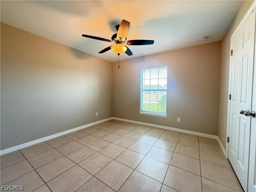 1727 NW 15th Street Cape Coral FL 33993
