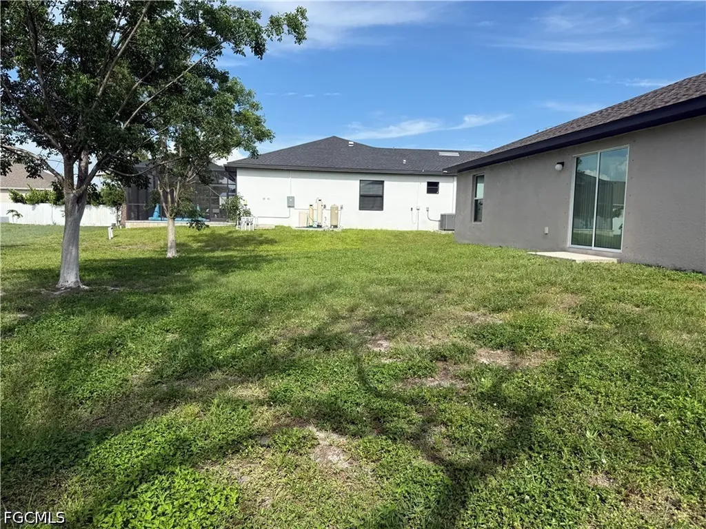 1727 NW 15th Street Cape Coral FL 33993