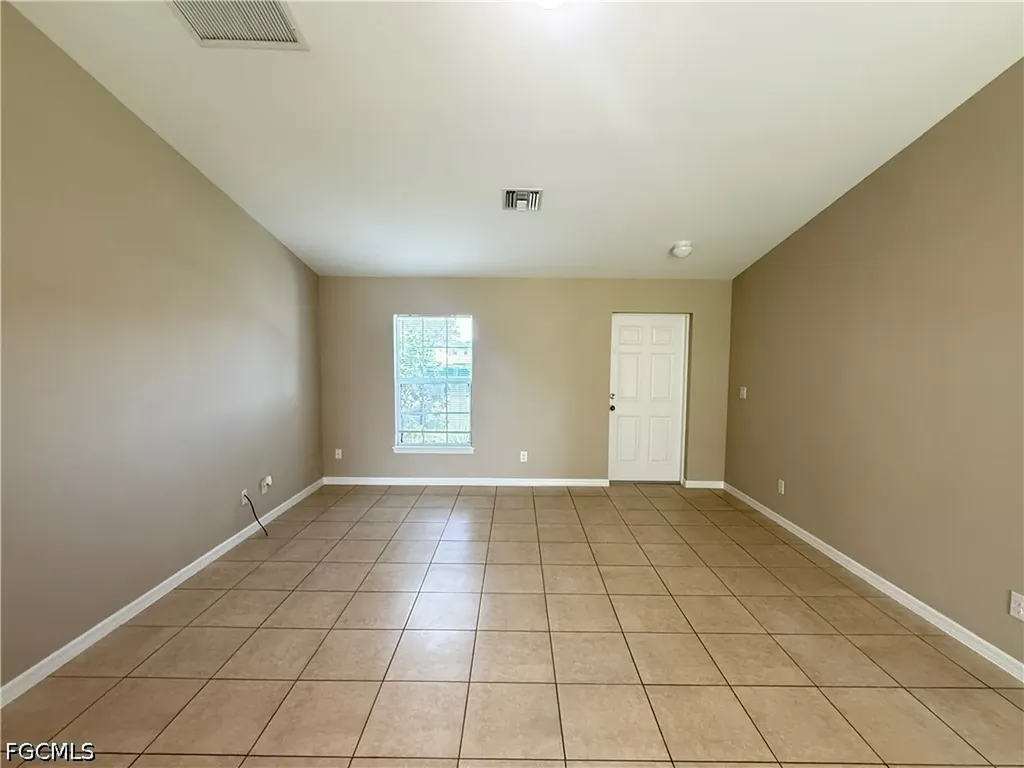 1727 NW 15th Street Cape Coral FL 33993