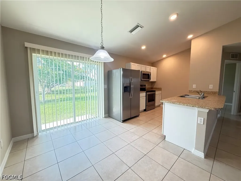 1727 NW 15th Street Cape Coral FL 33993