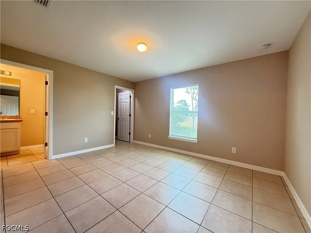 1727 NW 15th Street Cape Coral FL 33993