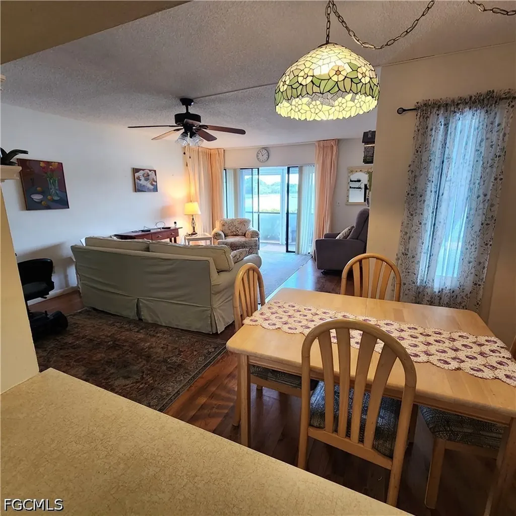 9950 Sailview Court Fort Myers FL 33905