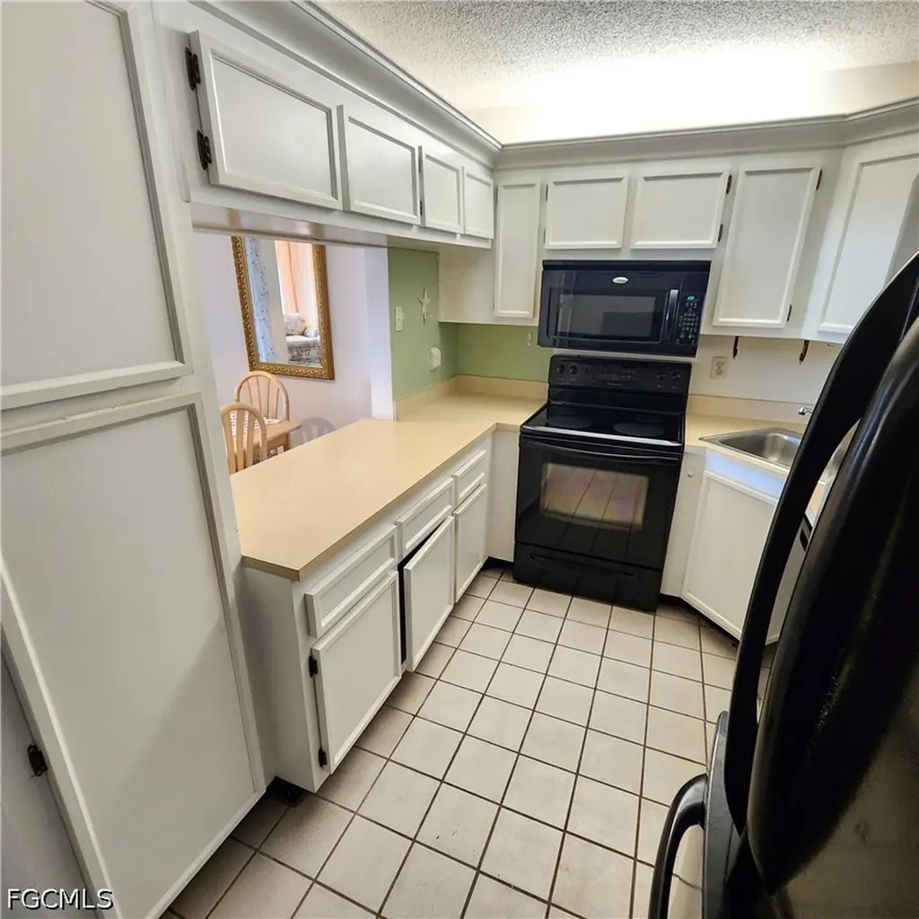 9950 Sailview Court Fort Myers FL 33905