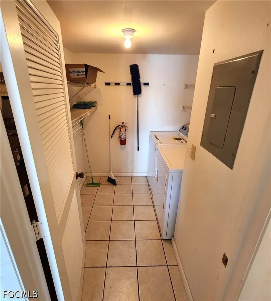 9950 Sailview Court Fort Myers FL 33905