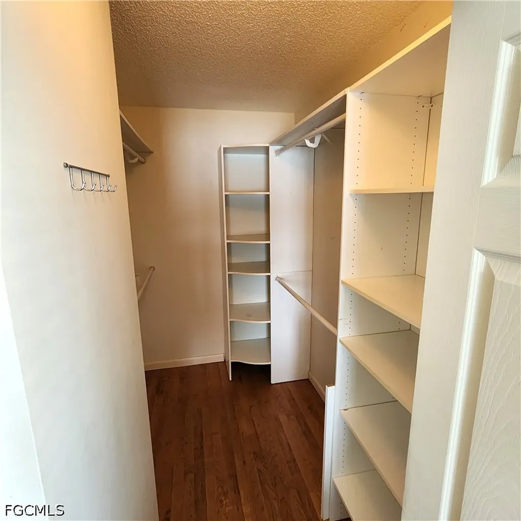 9950 Sailview Court Fort Myers FL 33905