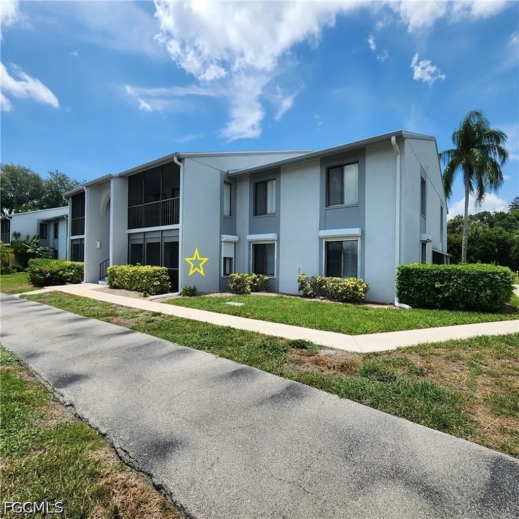 9950 Sailview Court Fort Myers FL 33905