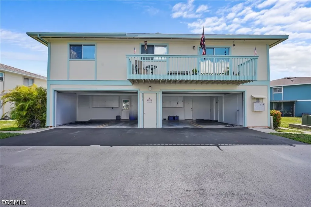 5848 Queen Elizabeth Way Fort Myers FL 33907