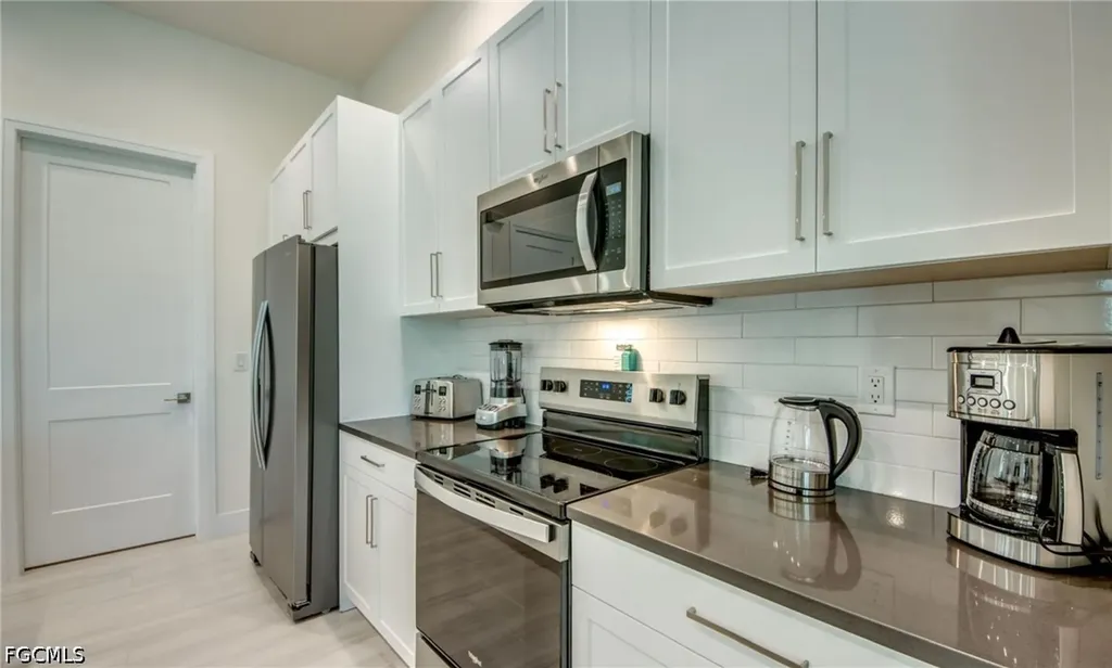 4402 SW 18th Place Cape Coral FL 33914