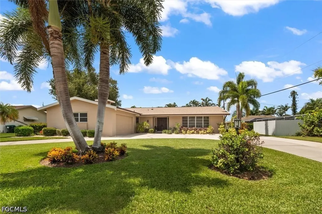 Fort Myers FL, 1442 Woodwind Court