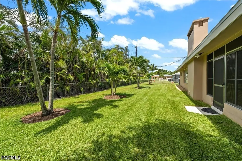 1442 Woodwind Court Fort Myers FL 33919