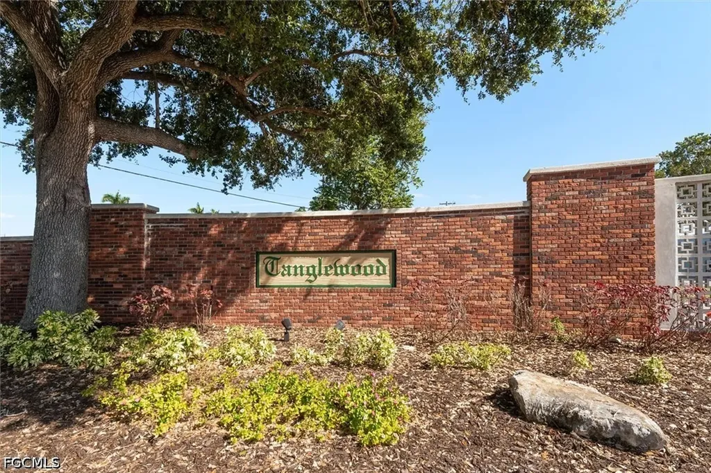 1442 Woodwind Court Fort Myers FL 33919