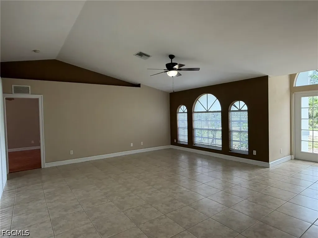 3404 NE 9th Avenue Cape Coral FL 33909