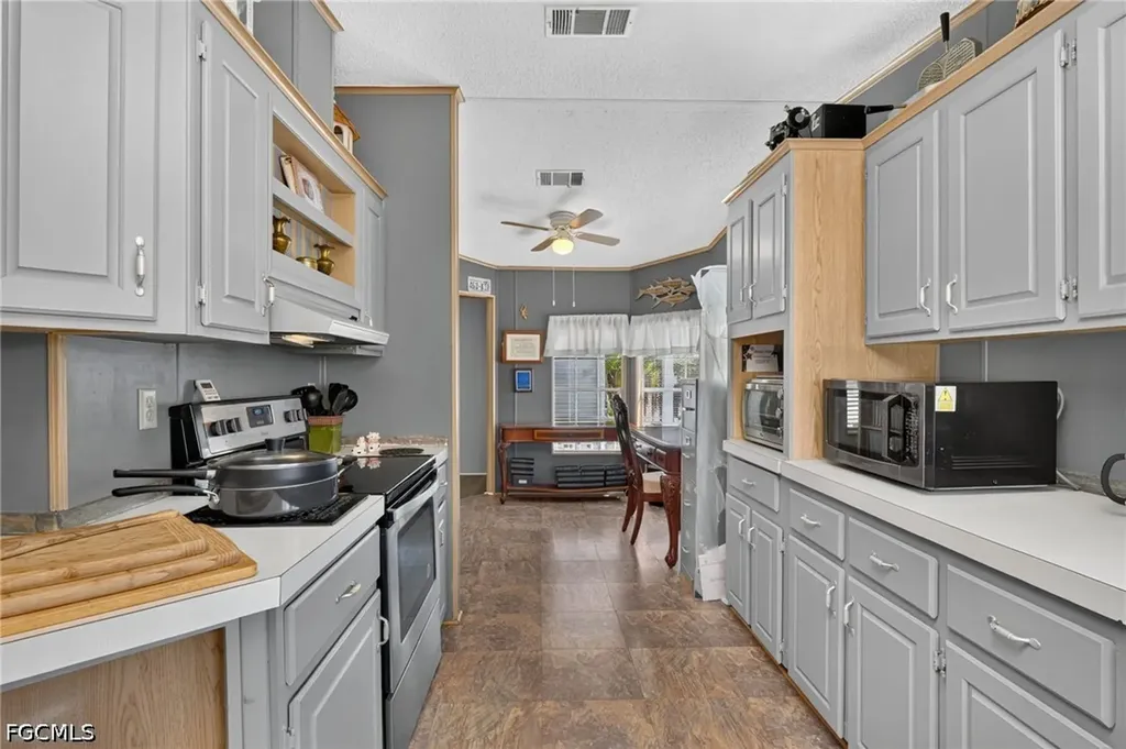 14505 Nathan Hale Lane North Fort Myers FL 33917
