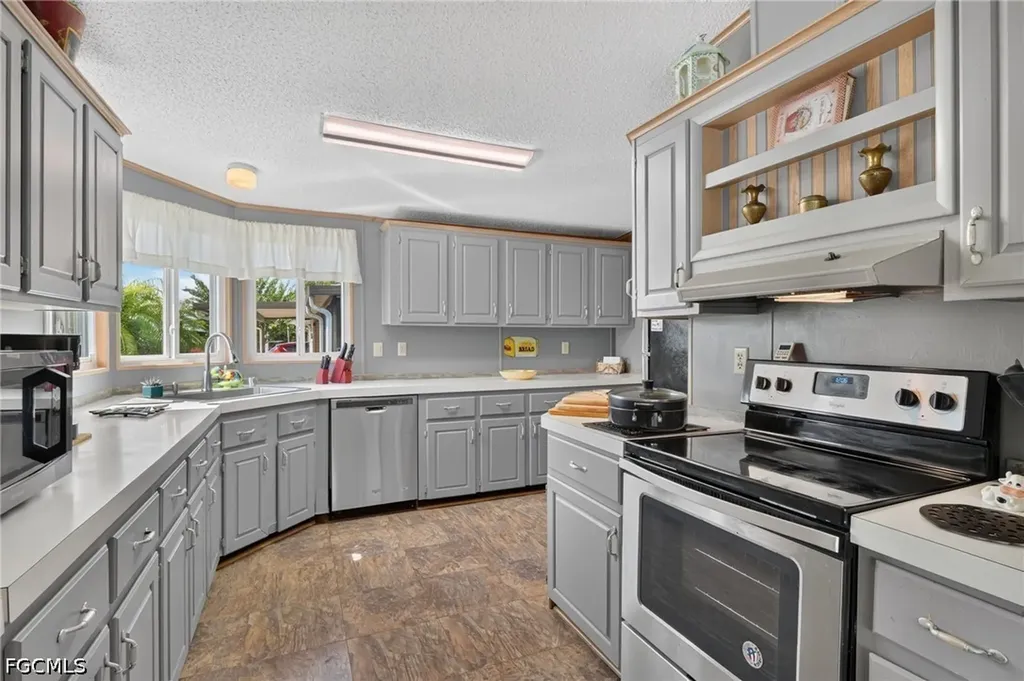 14505 Nathan Hale Lane North Fort Myers FL 33917