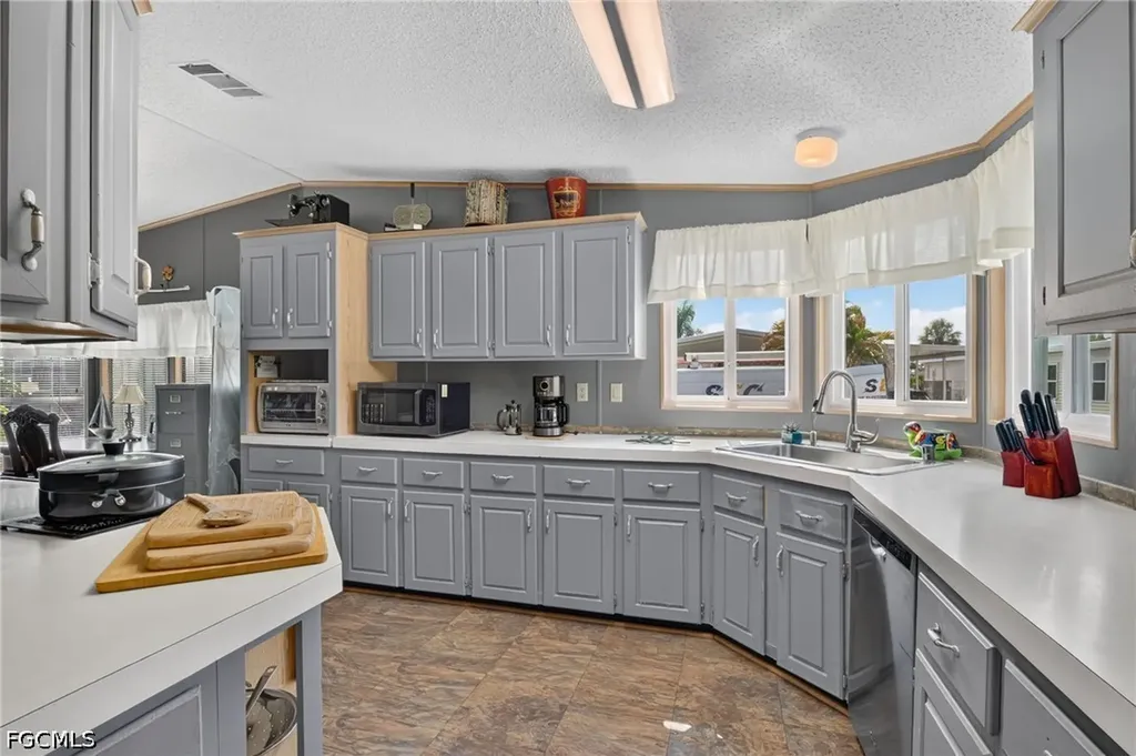 14505 Nathan Hale Lane North Fort Myers FL 33917
