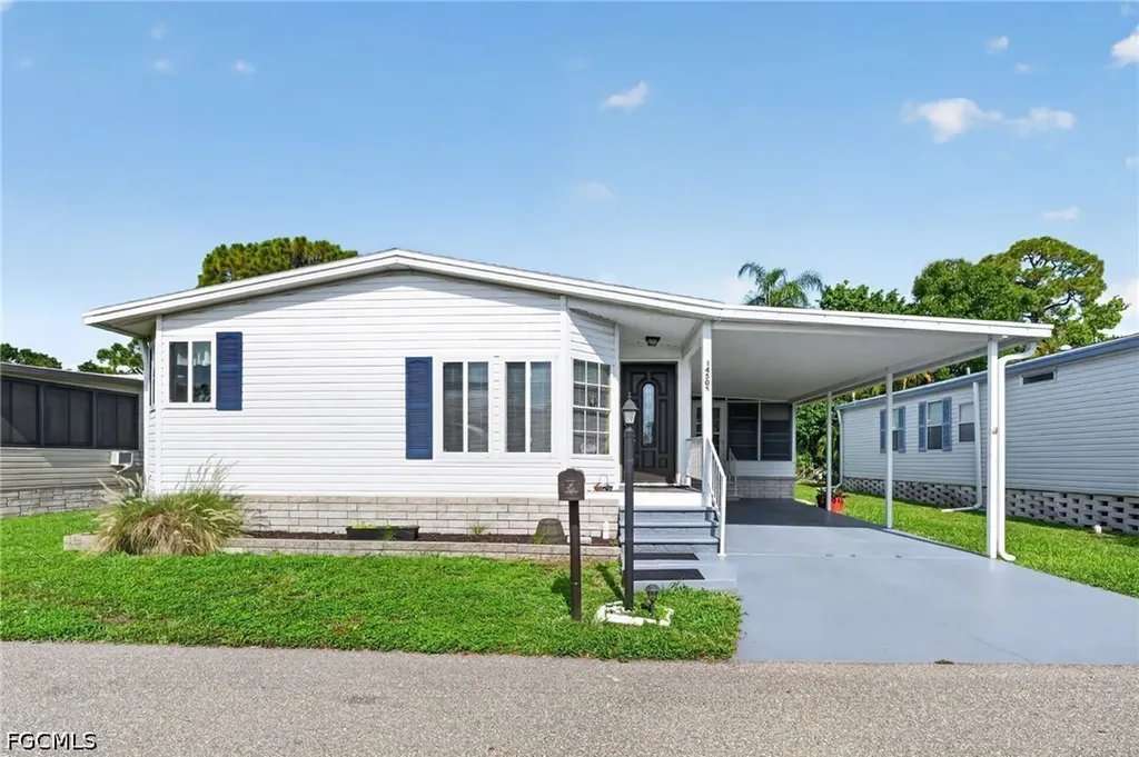 14505 Nathan Hale Lane North Fort Myers FL 33917