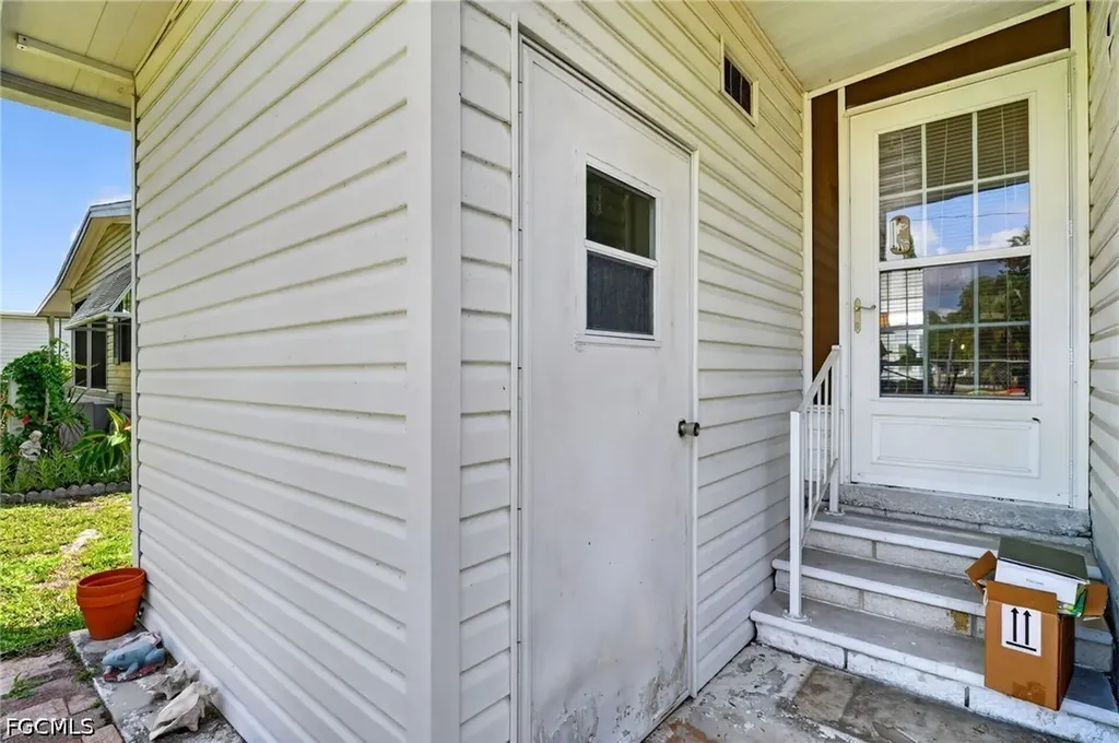 14505 Nathan Hale Lane North Fort Myers FL 33917