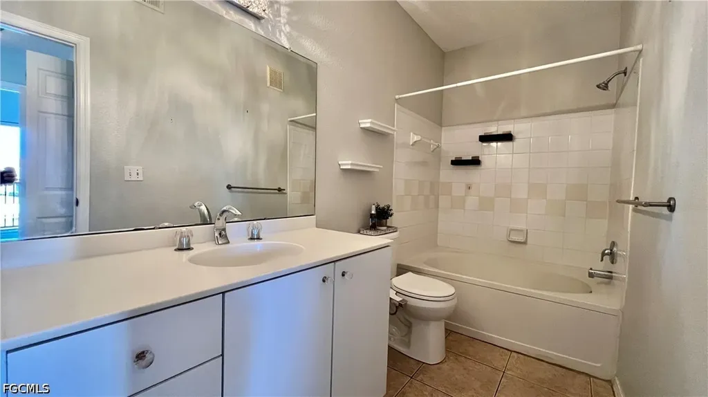 11540 Villa Grand Fort Myers FL 33913