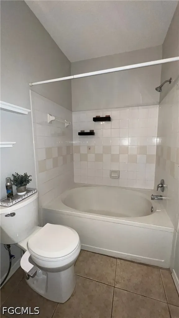 11540 Villa Grand Fort Myers FL 33913