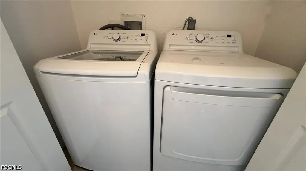 11540 Villa Grand Fort Myers FL 33913