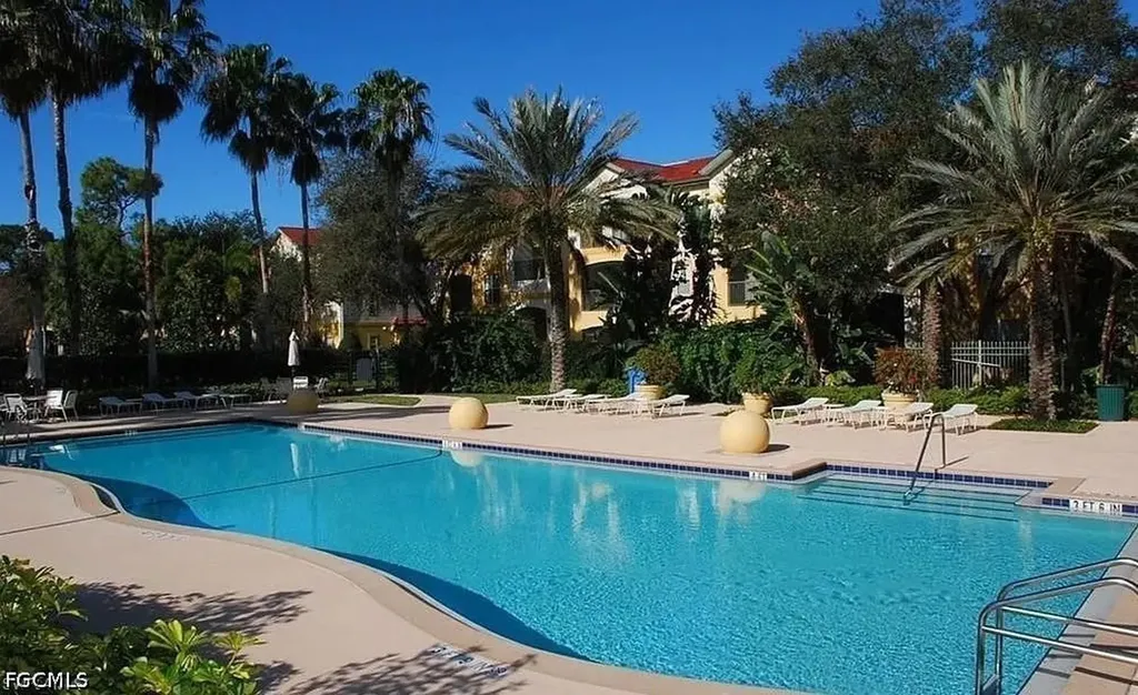 11540 Villa Grand Fort Myers FL 33913