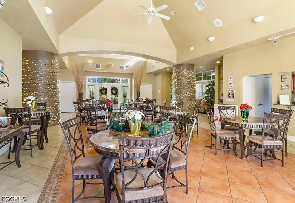 11540 Villa Grand Fort Myers FL 33913