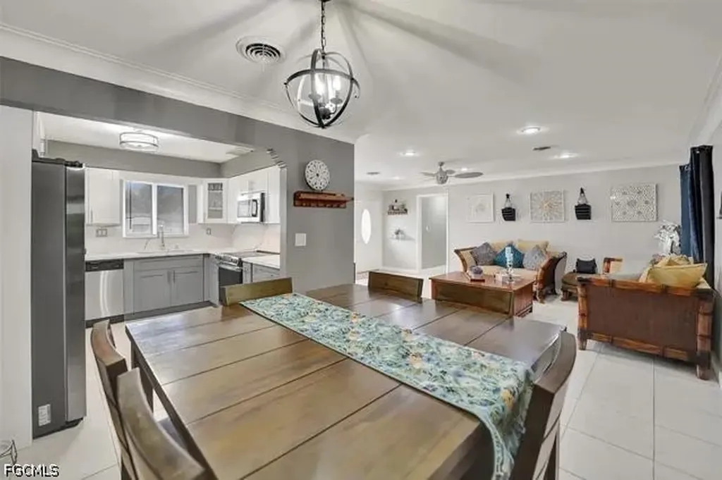 214 N 31st Avenue Hollywood FL 33021
