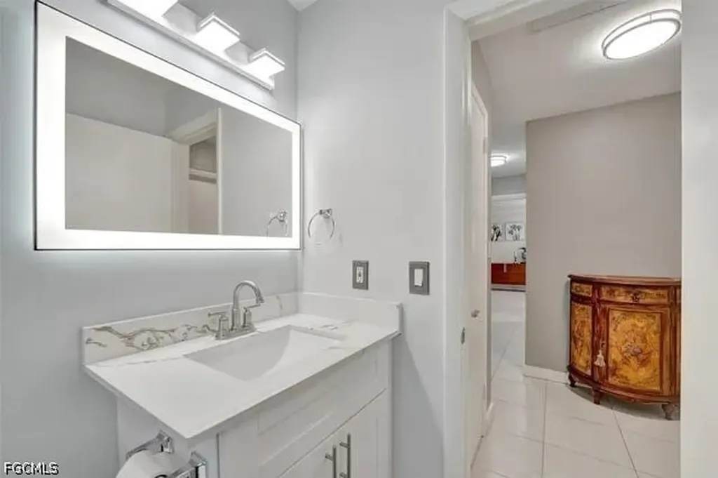 214 N 31st Avenue Hollywood FL 33021