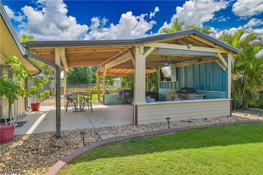 427 Stockton Street North Fort Myers FL 33903