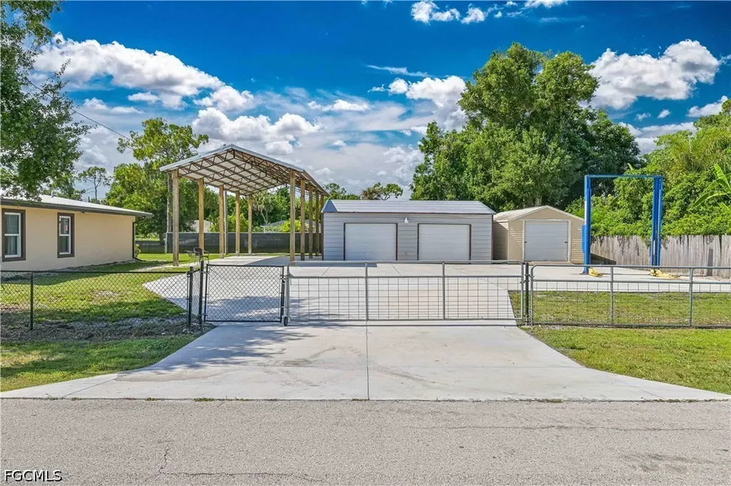 427 Stockton Street North Fort Myers FL 33903