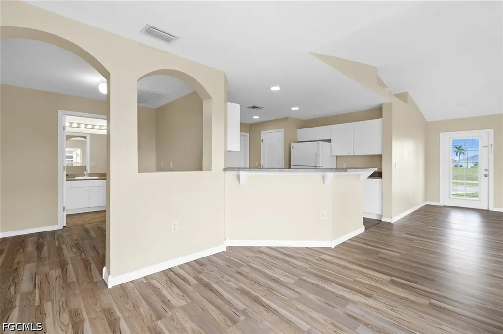 1124 Diplomat Parkway W Cape Coral FL 33993
