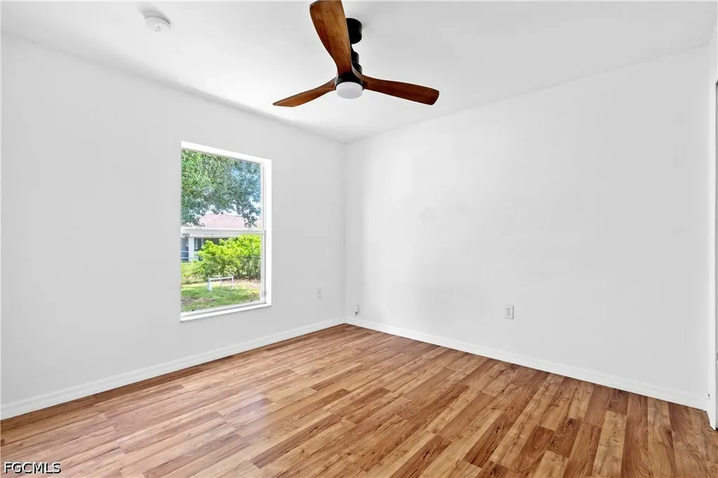 1124 Diplomat Parkway W Cape Coral FL 33993