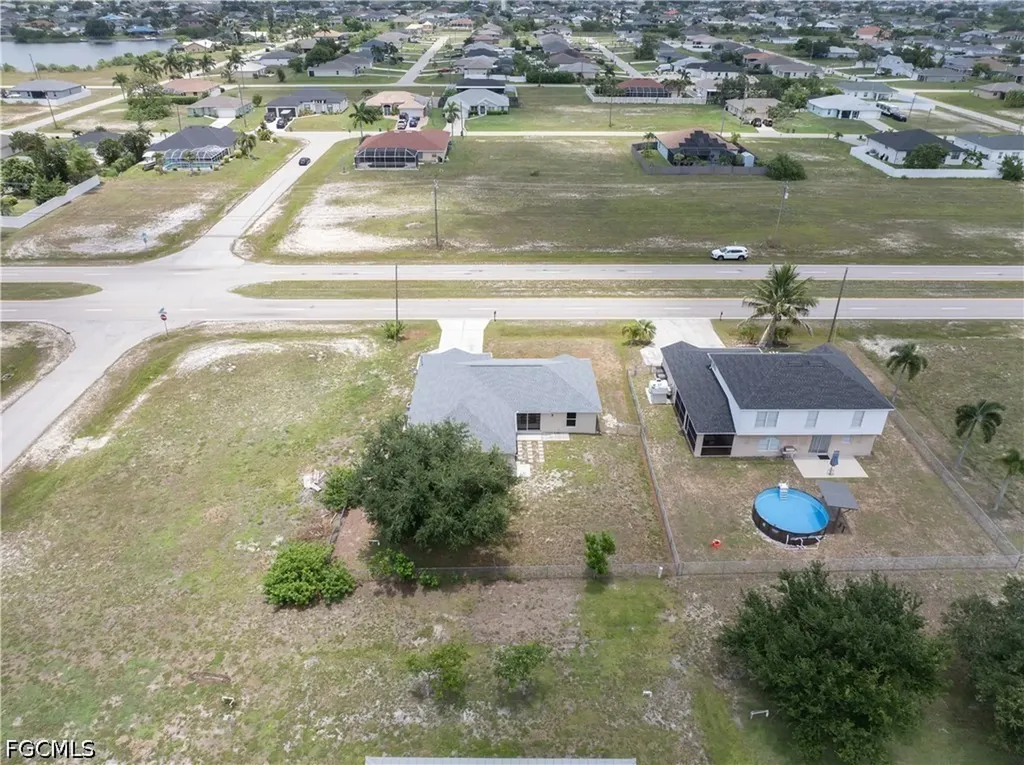 1124 Diplomat Parkway W Cape Coral FL 33993