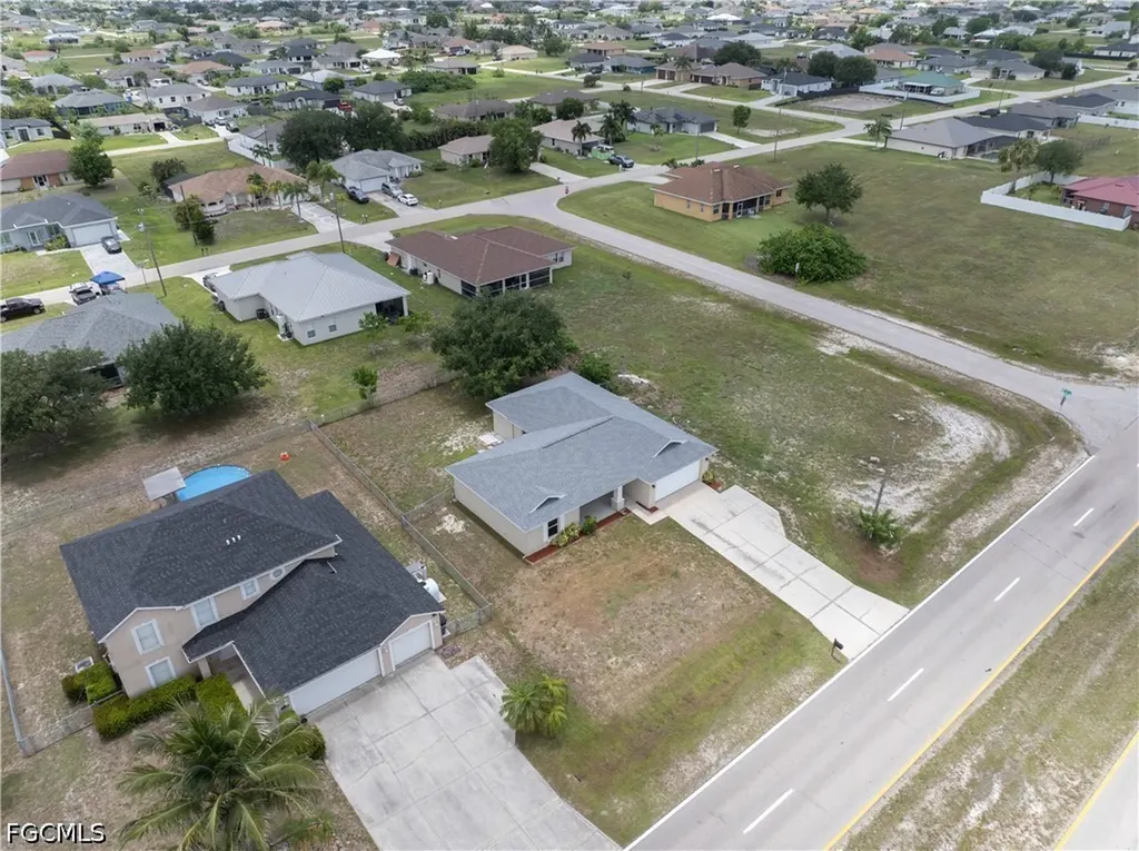 1124 Diplomat Parkway W Cape Coral FL 33993