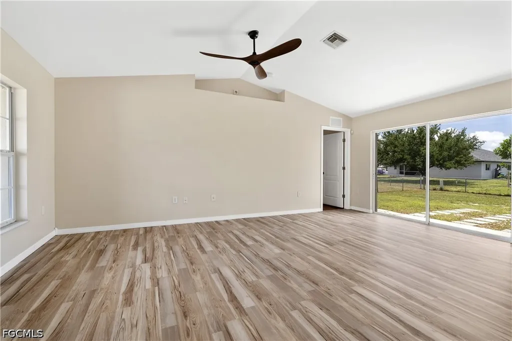 1124 Diplomat Parkway W Cape Coral FL 33993