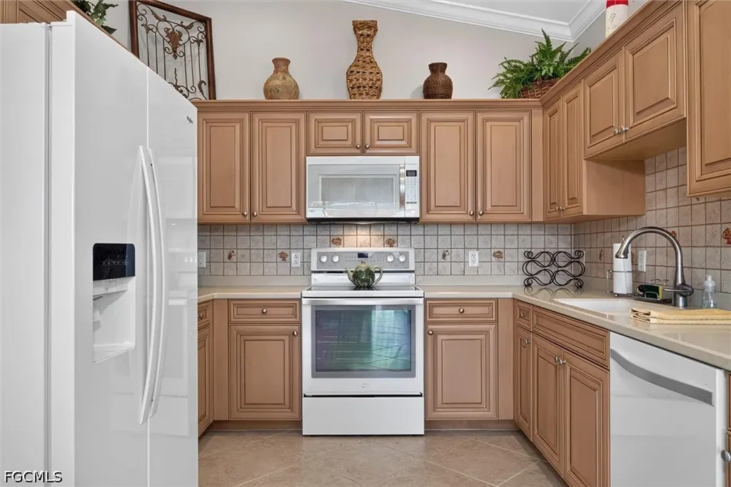 3050 Meandering Way Fort Myers FL 33905