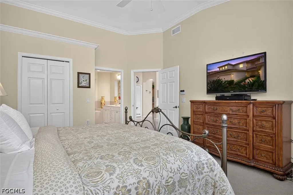 3050 Meandering Way Fort Myers FL 33905
