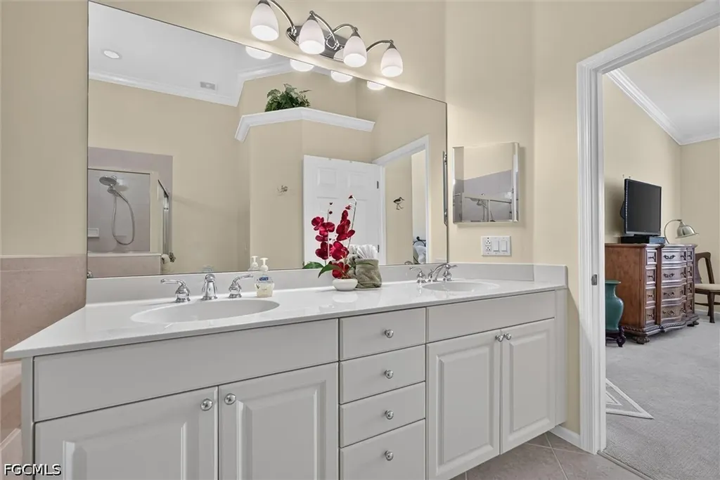 3050 Meandering Way Fort Myers FL 33905