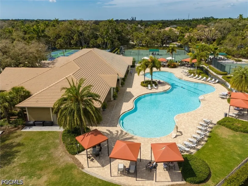 3050 Meandering Way Fort Myers FL 33905