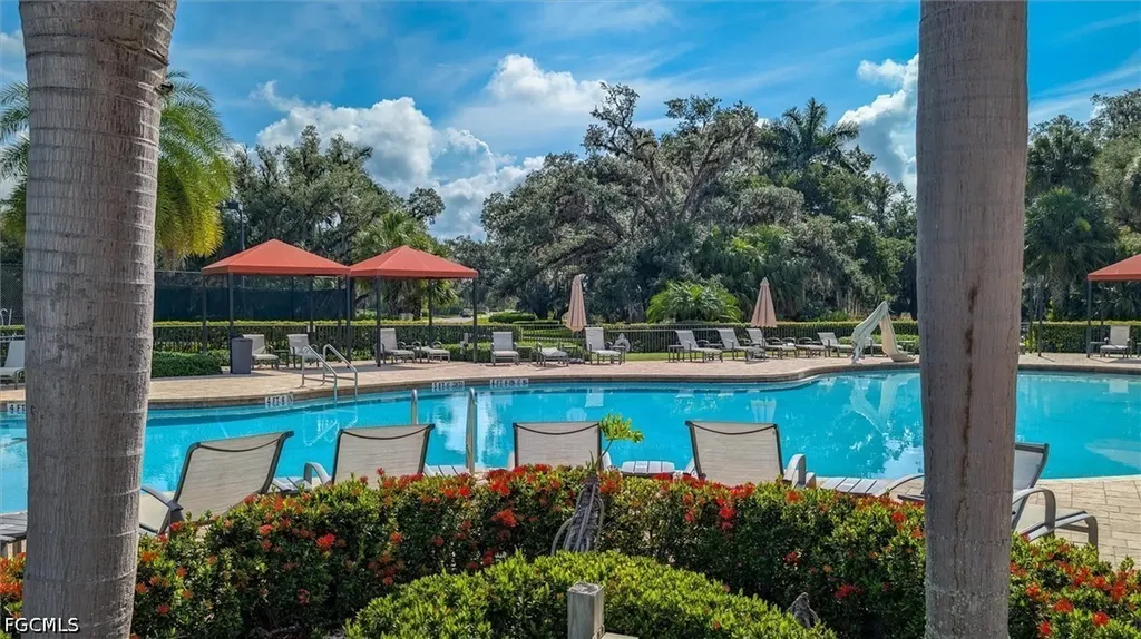 3050 Meandering Way Fort Myers FL 33905