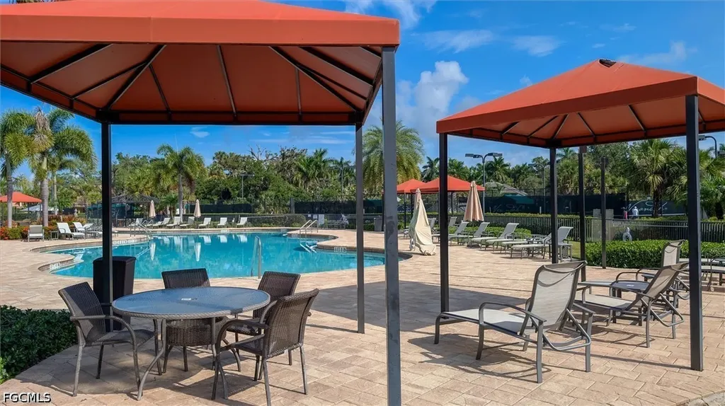 3050 Meandering Way Fort Myers FL 33905