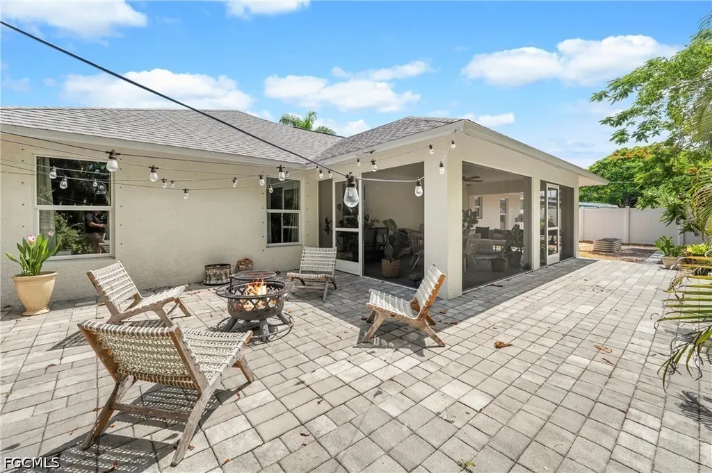 1658 Passaic Avenue Fort Myers FL 33901