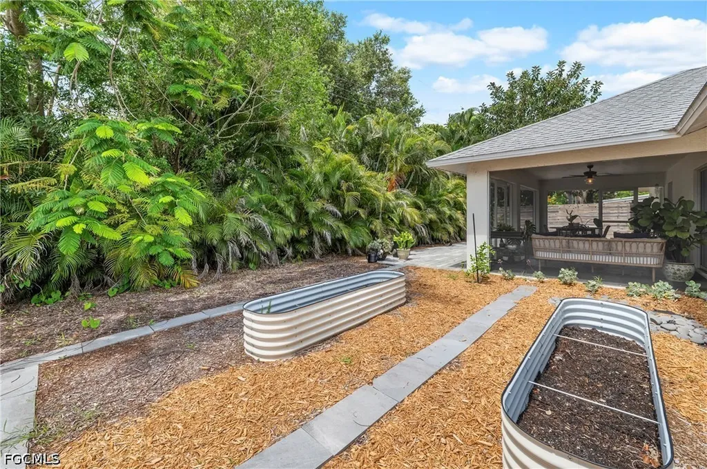 1658 Passaic Avenue Fort Myers FL 33901