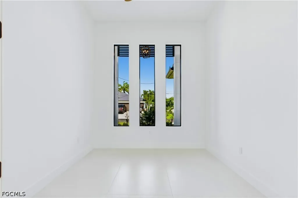 4627 SW 17th Avenue Cape Coral FL 33914